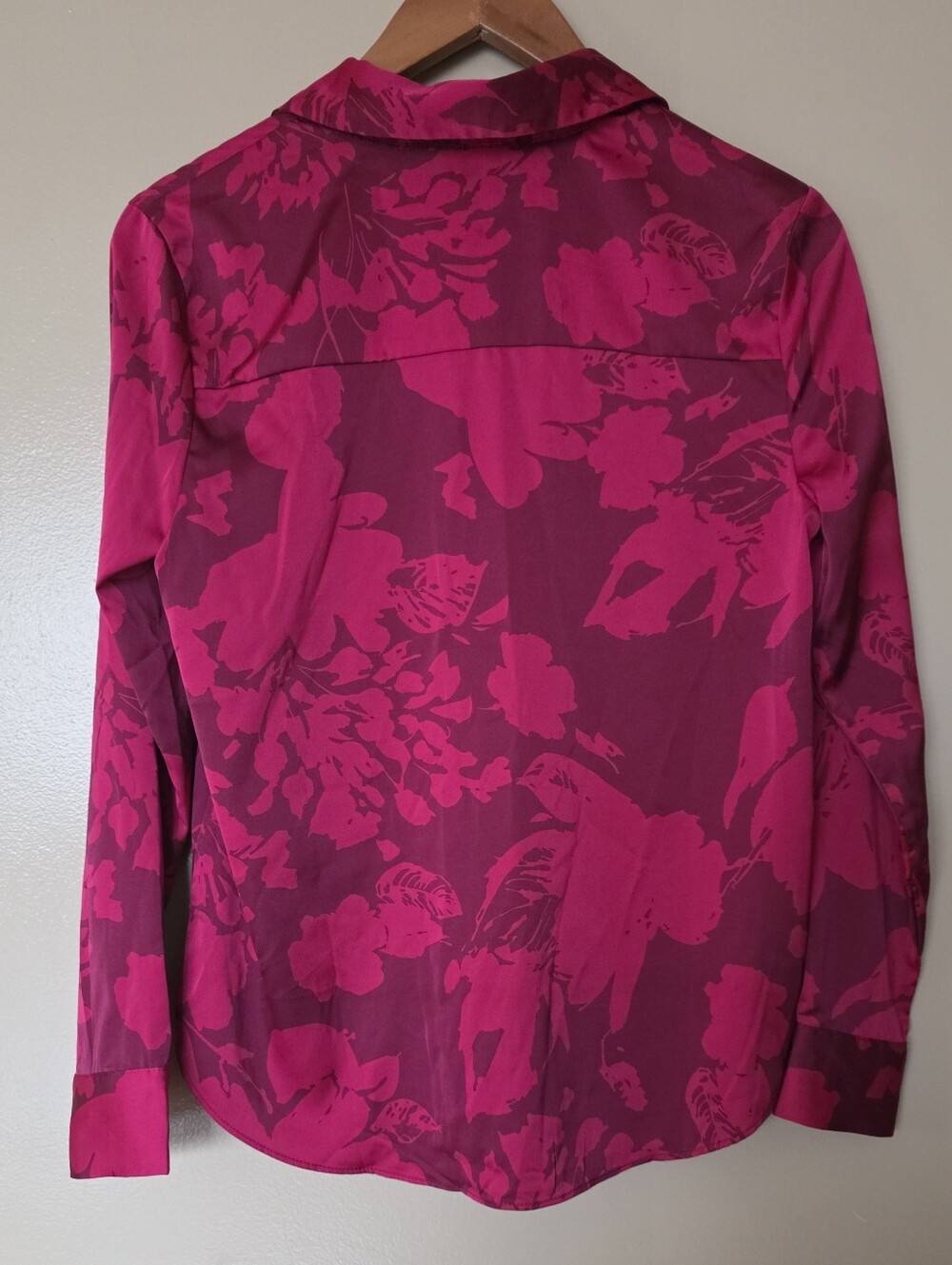 Maison dAmelie Paris Satin Abstract Floral Button Up Blouse XS Dark Romantic - Picture 6 of 10